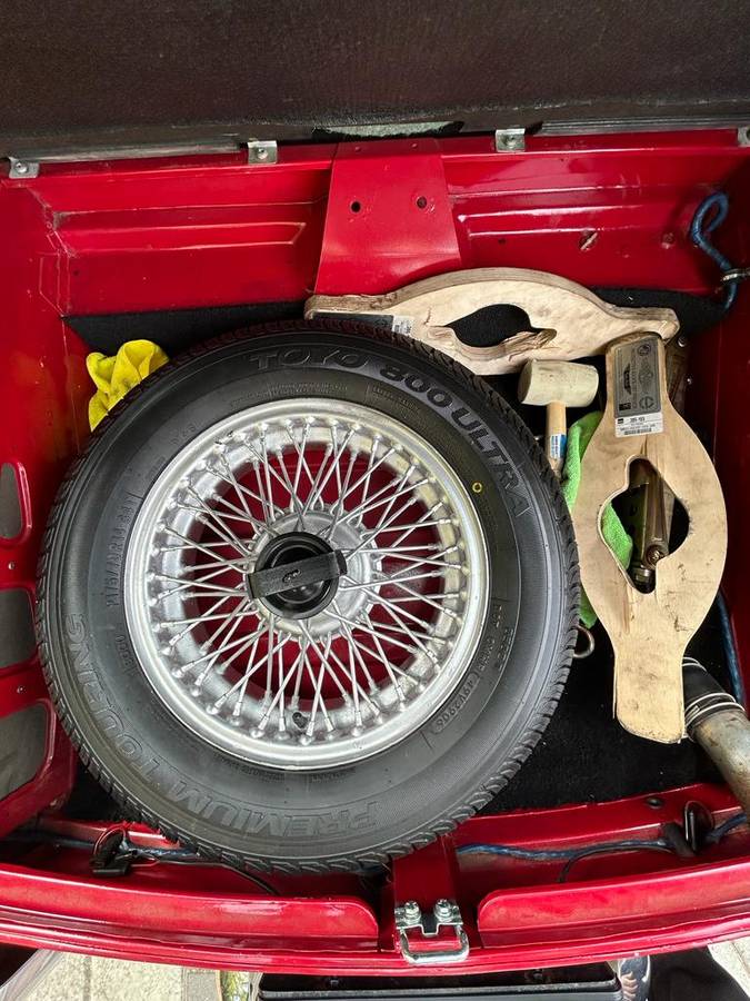 Mgb-gt-red-1974-red-6