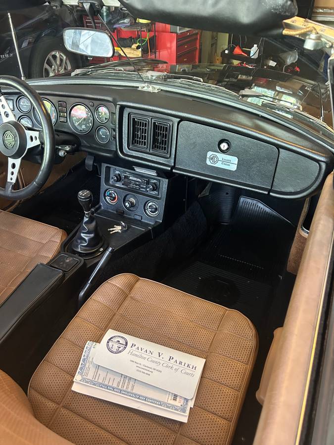 Mgb-limited-edition-1980-black-10