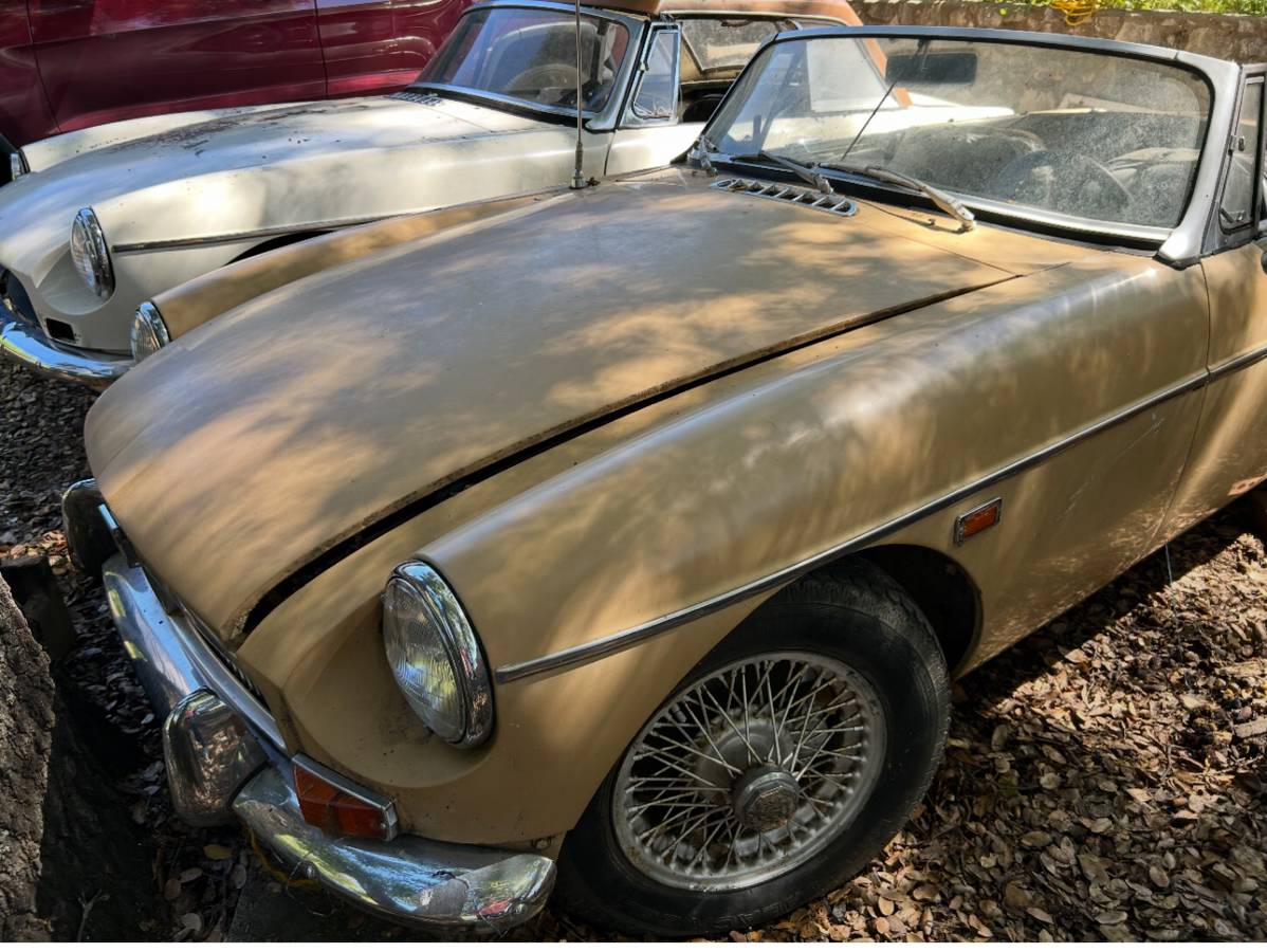 Mgb-roadster-1965-brown-15