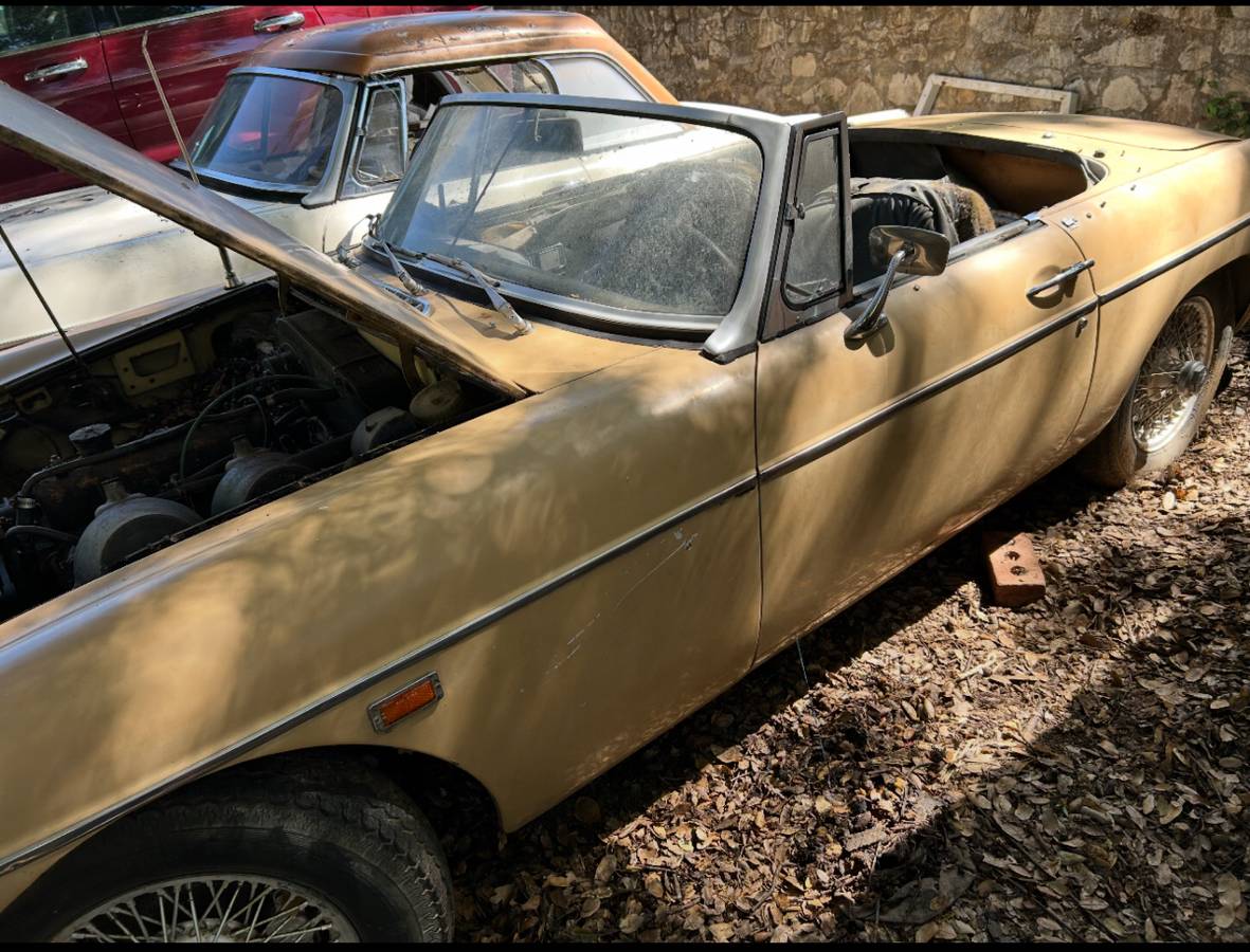 Mgb-roadster-1965-brown-17