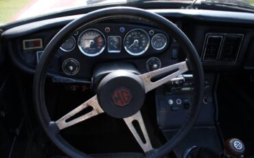 Mgb-roadster-1973-red-4