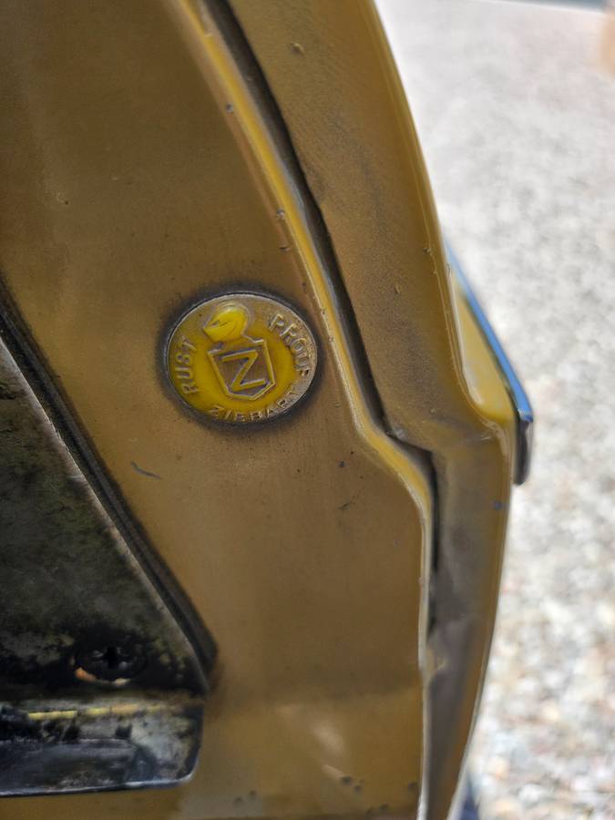 Mgb-roadster-1974-yellow-6