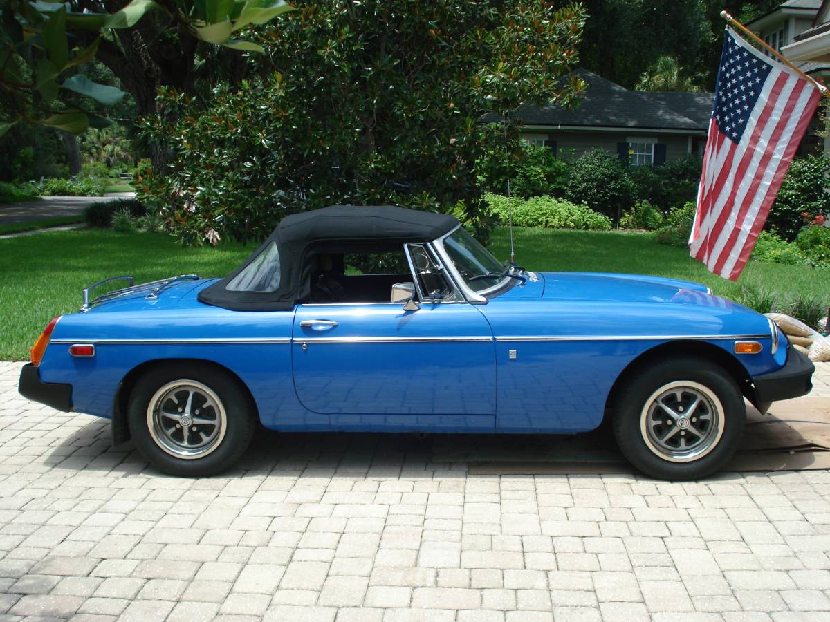 Mgb-roadster-1977-blue