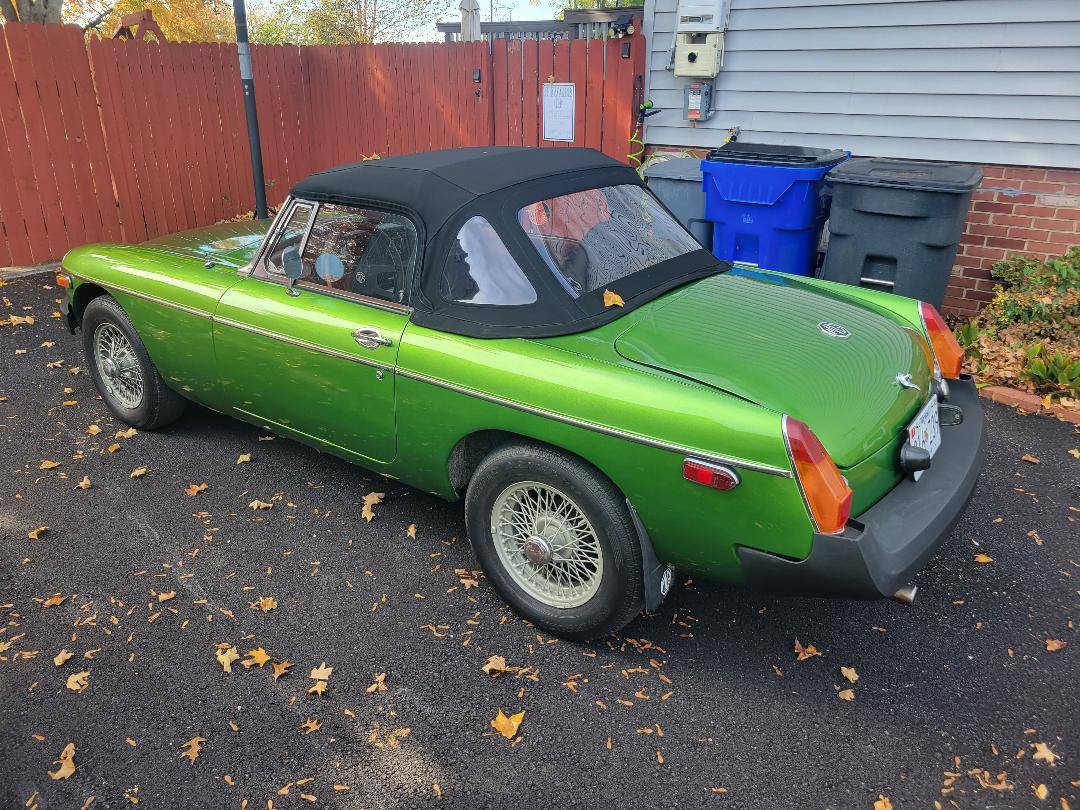 Mgb-roadster-1977-green