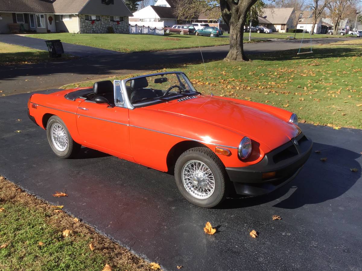 Mgb-roadster-1978-orange-2