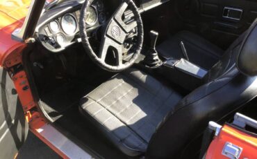 Mgb-roadster-1978-orange-7