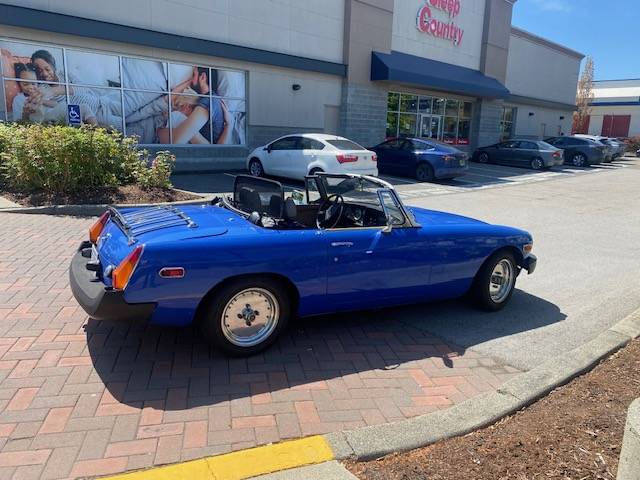 Mgb-roadster-1979-blue-1
