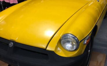 Mgbmg-midget-1979-yellow-1