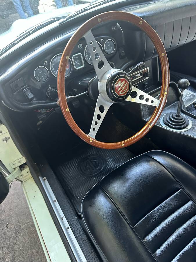 Mgc-ct-1969-white-15