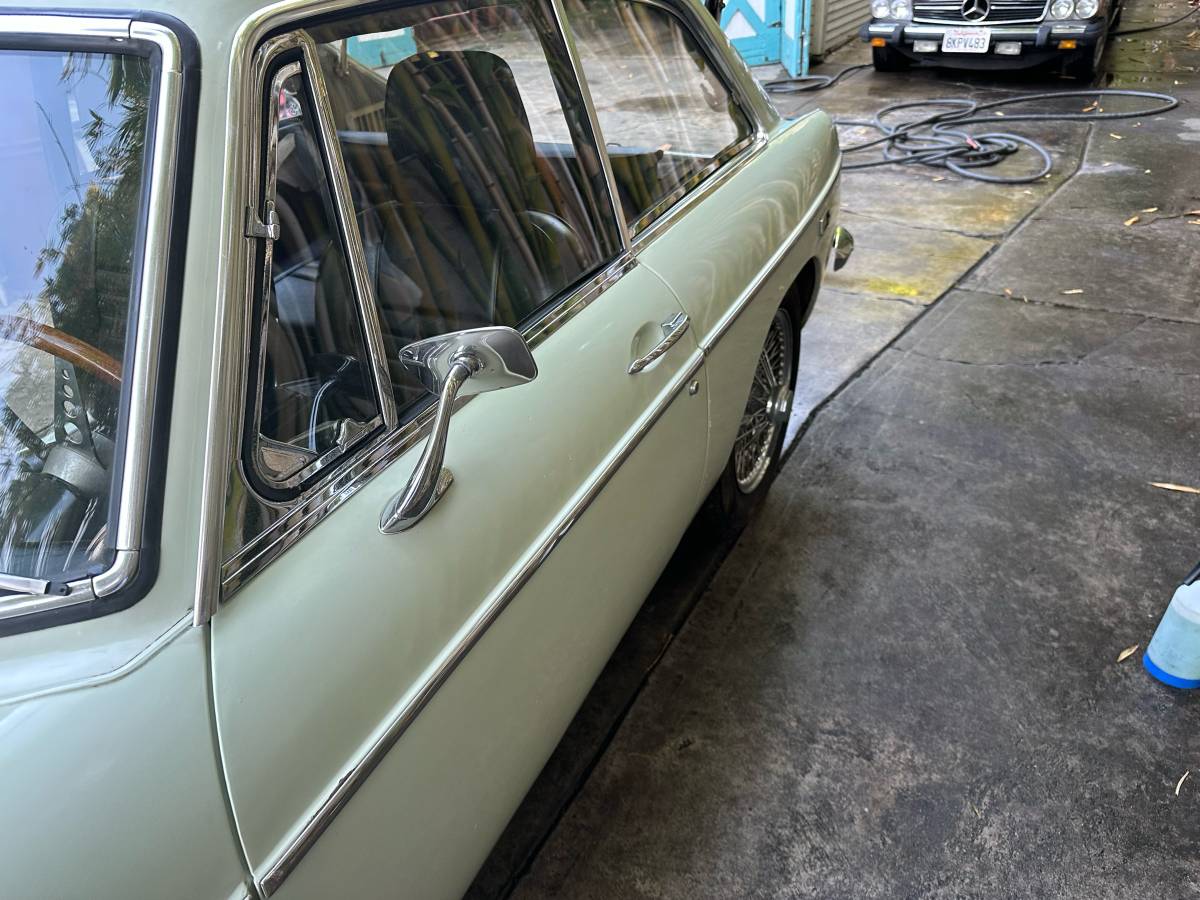 Mgc-ct-1969-white-3