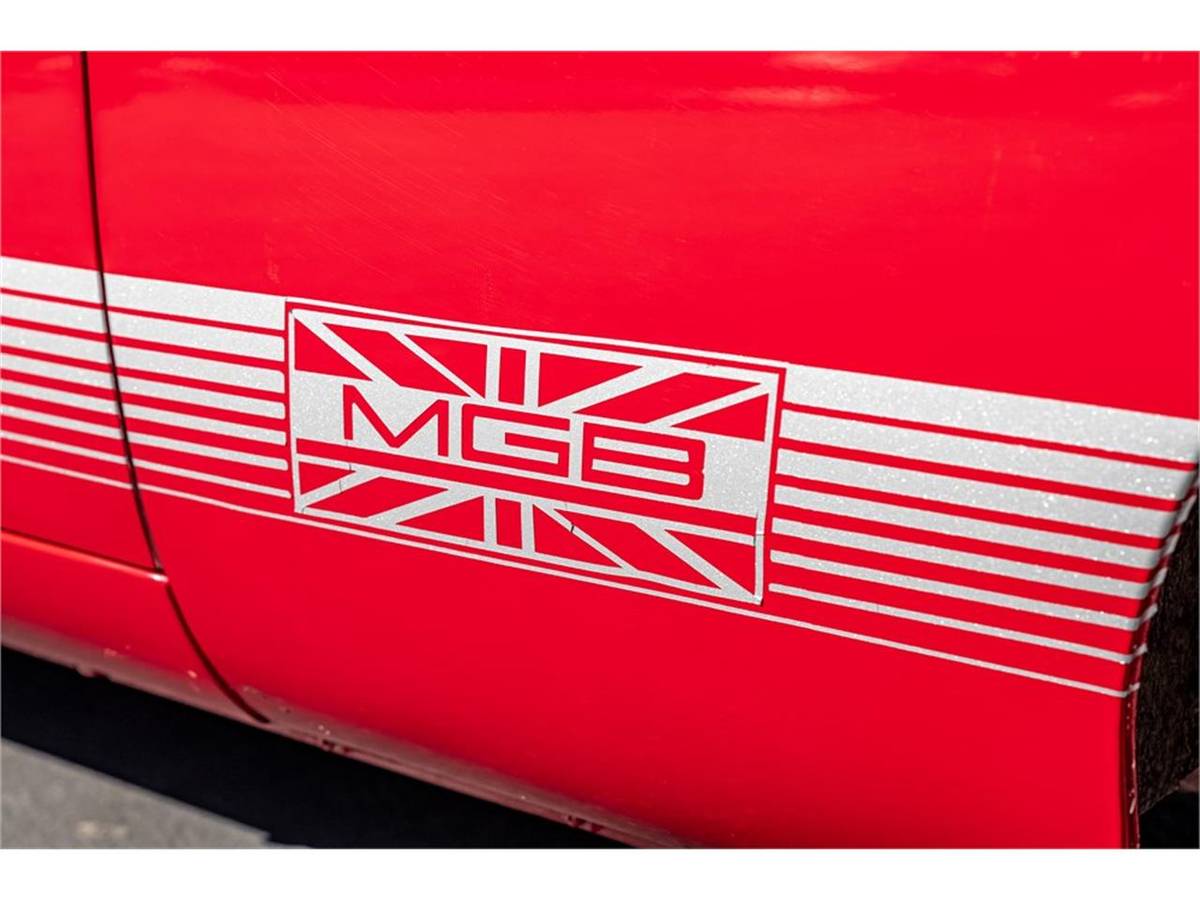 Mgmgb-1975-red-8