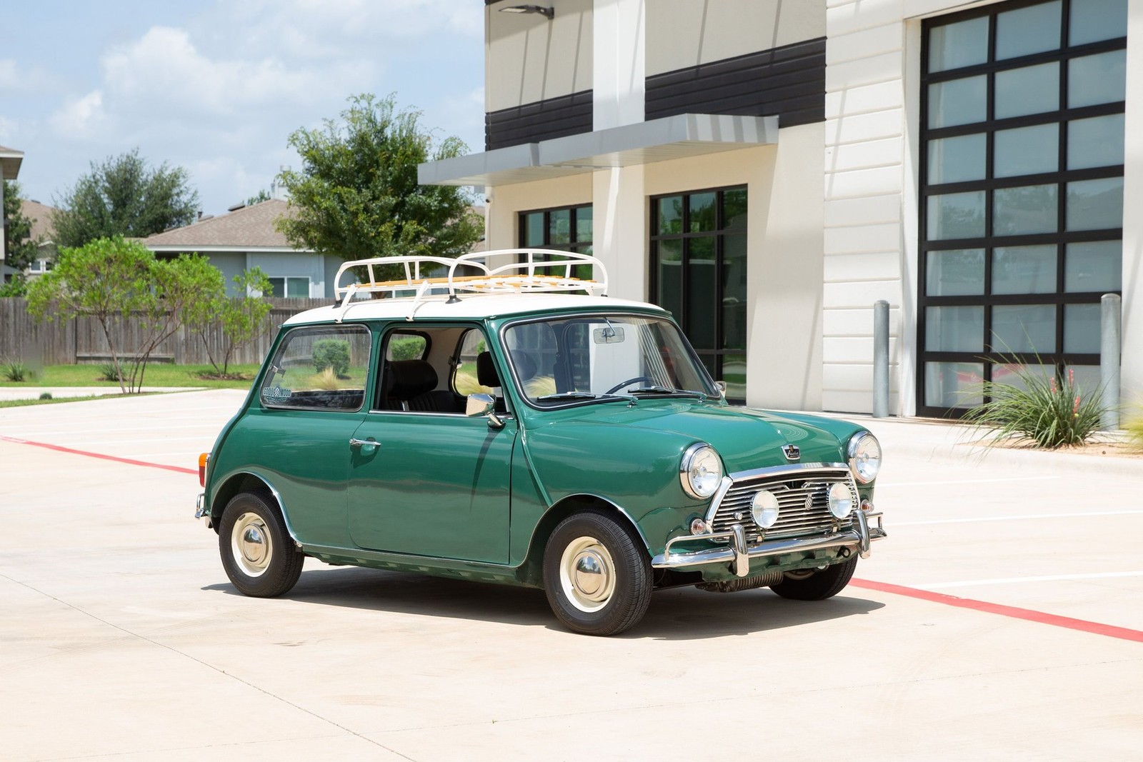 Mini-Classic-Mini-1974-Hatchback-13