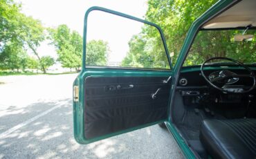Mini-Classic-Mini-1974-Hatchback-15