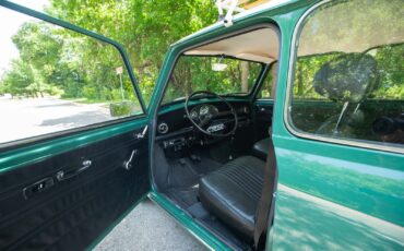 Mini-Classic-Mini-1974-Hatchback-16