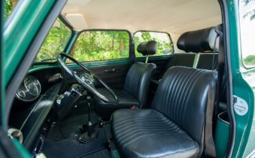 Mini-Classic-Mini-1974-Hatchback-2