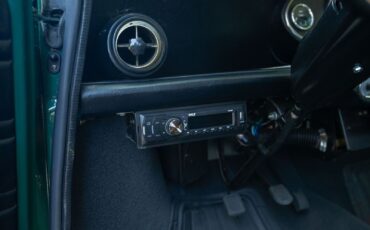 Mini-Classic-Mini-1974-Hatchback-22
