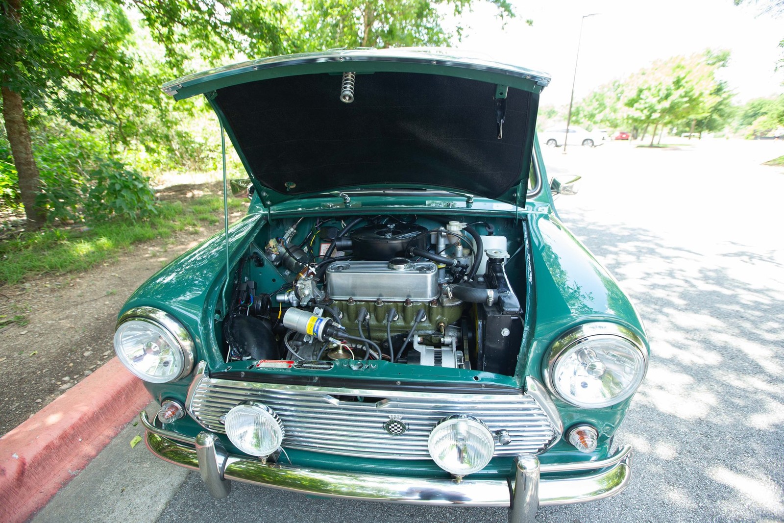 Mini-Classic-Mini-1974-Hatchback-3
