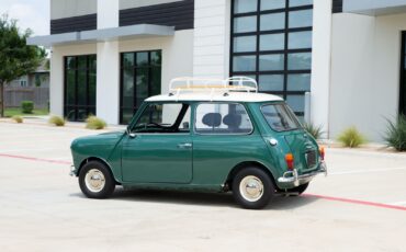 Mini-Classic-Mini-1974-Hatchback-5