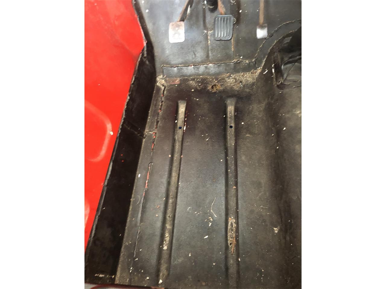 Mini-Moke-1967-Red-Black-14