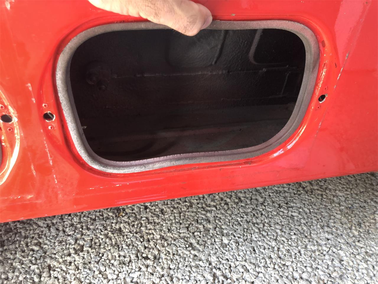 Mini-Moke-1967-Red-Black-30