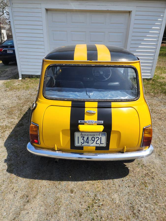 Mini-clubman-1972-yellow-4