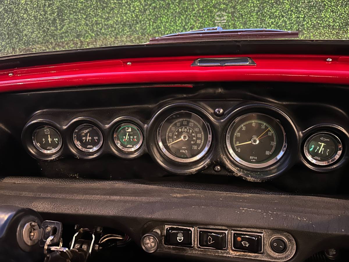 Mini-cooper-1300-1975-red-10