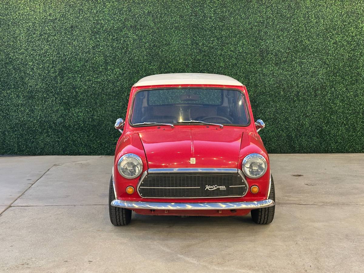 Mini-cooper-1300-1975-red-11