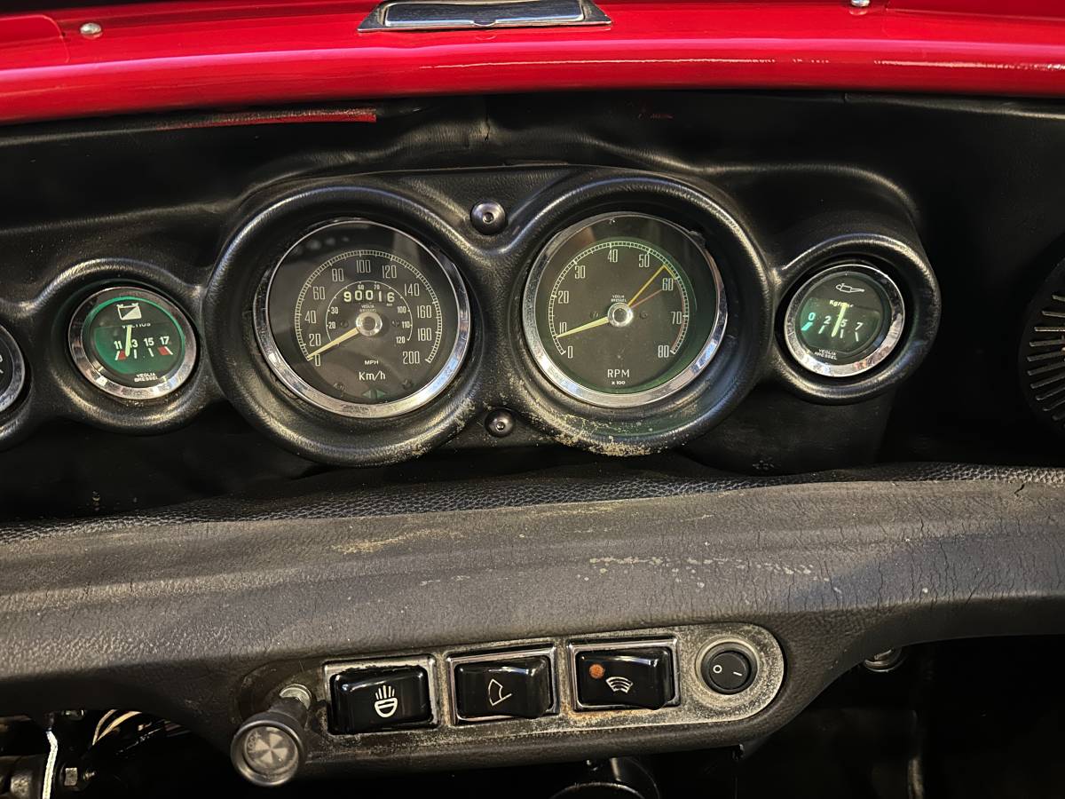 Mini-cooper-1300-1975-red-14