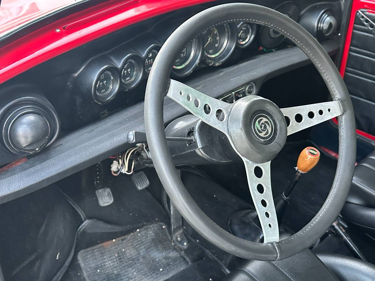 Mini-cooper-1300-1975-red-8