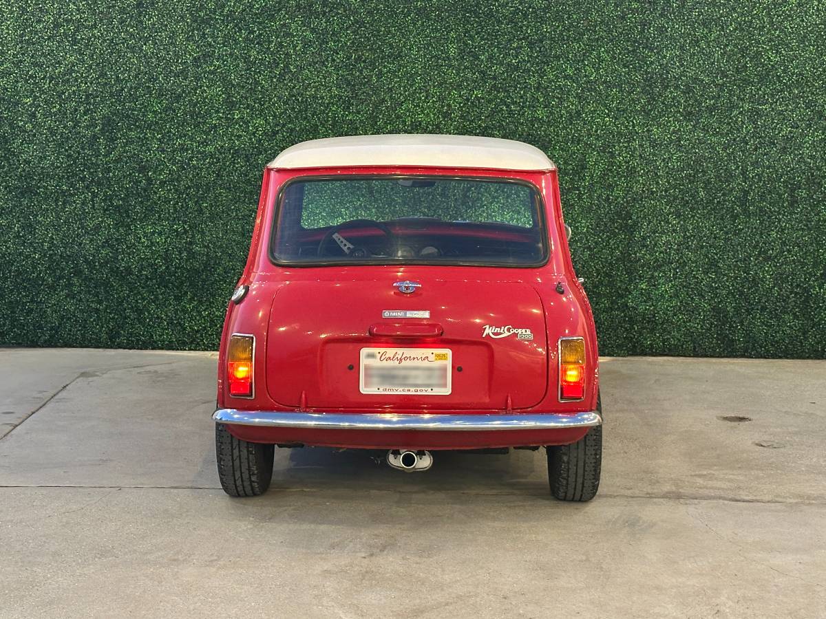 Mini-cooper-1300-1975-red-9