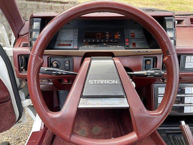 Mitsubish-starion-technica-1985-white-13