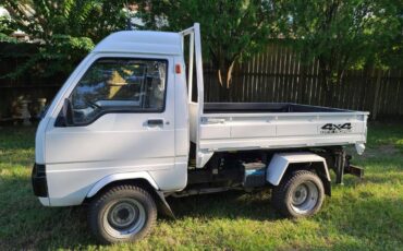 Mitsubishi-1979-white-22