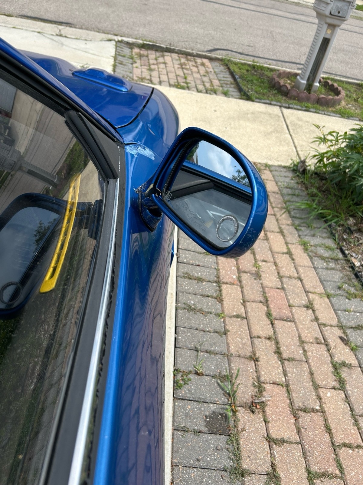 Mitsubishi-3000-Gt-1991-Coupe-12