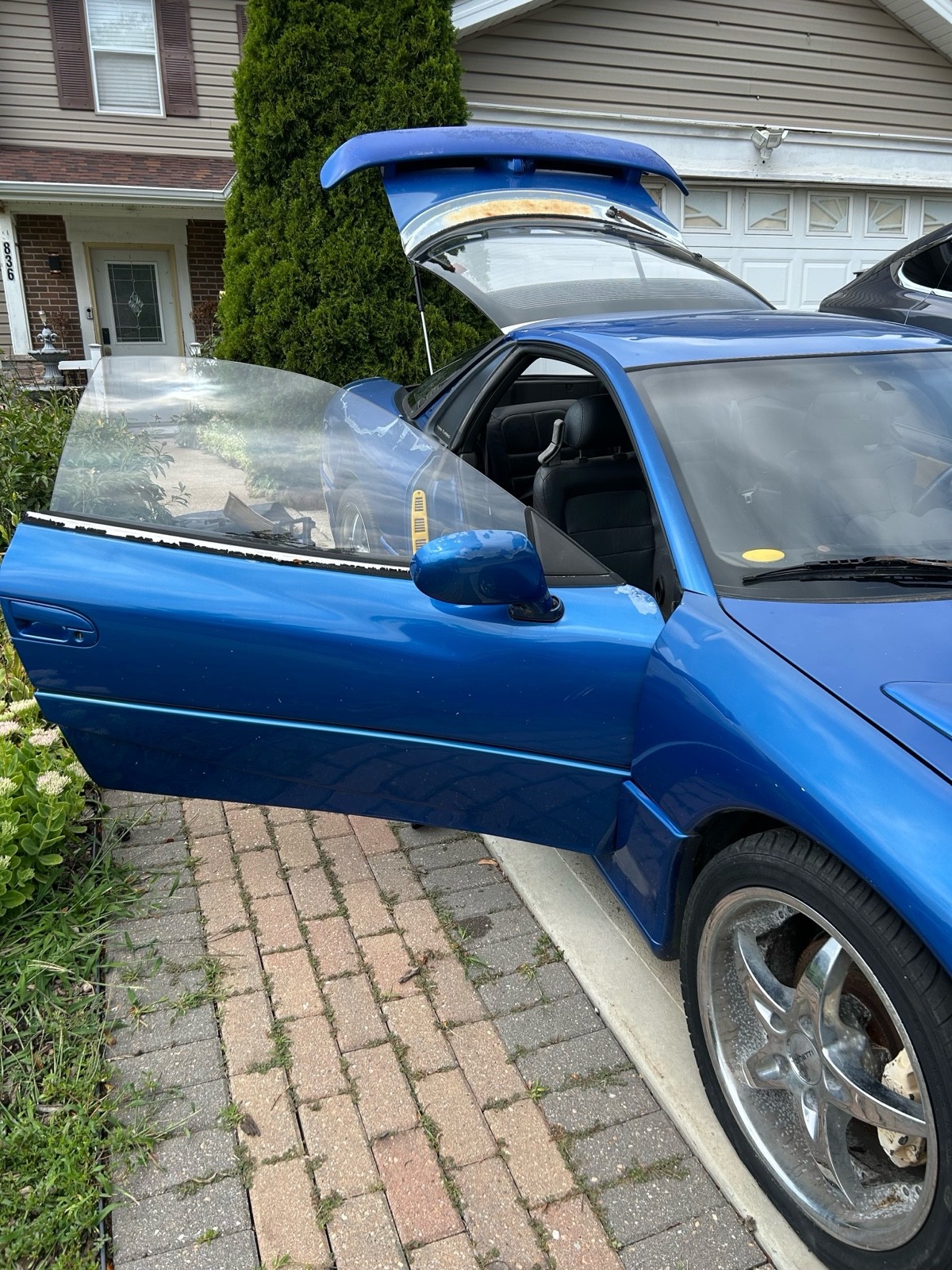 Mitsubishi-3000-Gt-1991-Coupe-15