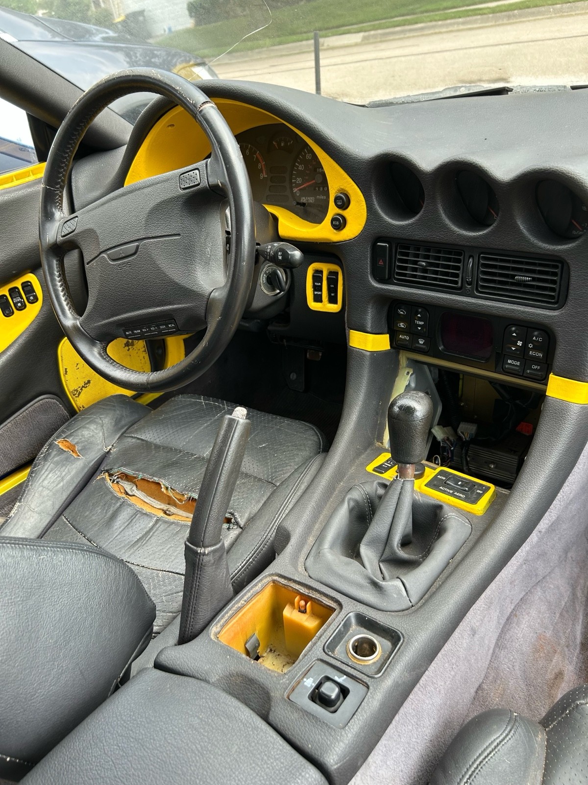 Mitsubishi-3000-Gt-1991-Coupe-23