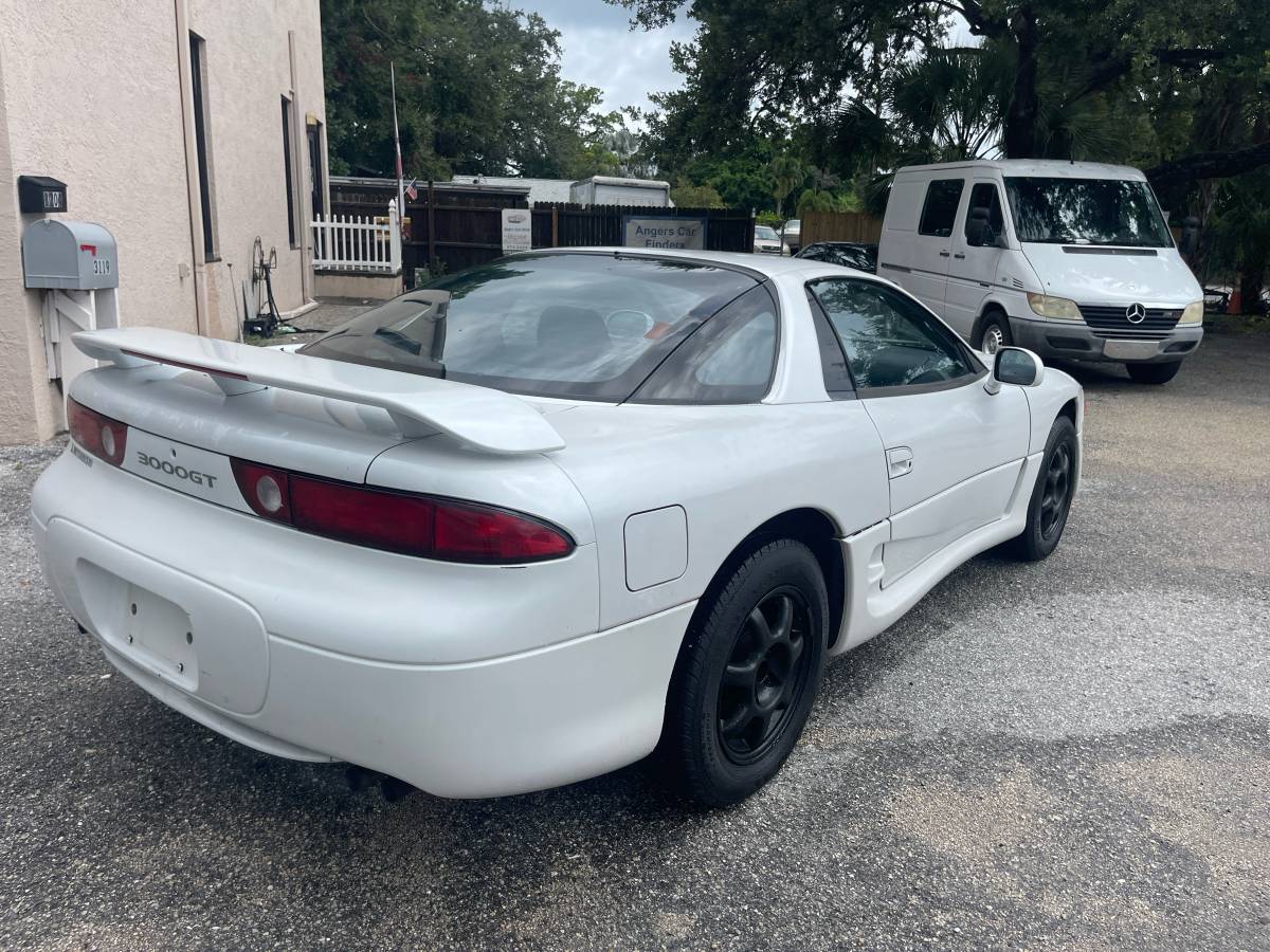 Mitsubishi-3000gt-1995-white-6