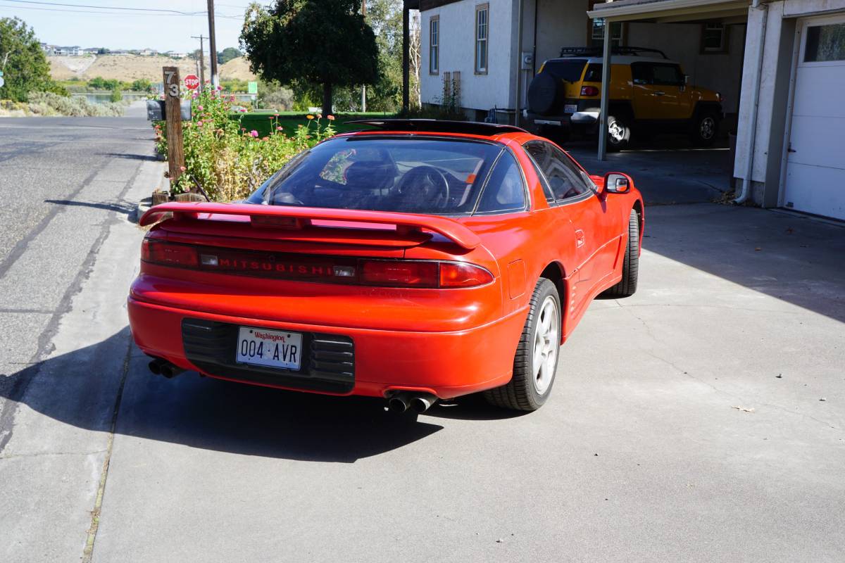 Mitsubishi-3000gt-vr4-1992-red-15