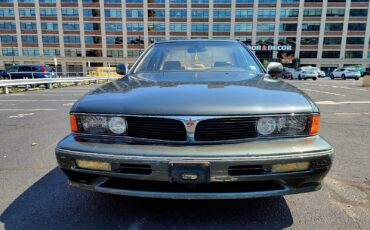 Mitsubishi-Diamante-1992-Sedan-2