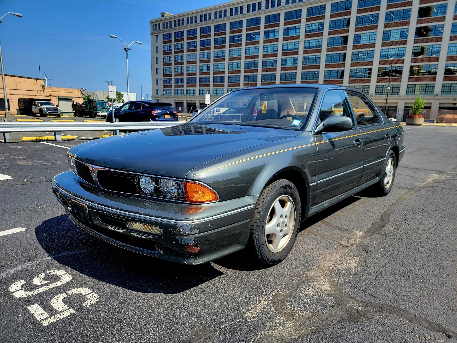 Mitsubishi Diamante 1992 Sedan