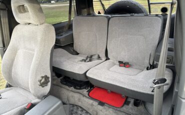 Mitsubishi-Pajero-1995-SUV-16