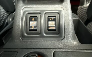 Mitsubishi-Pajero-1995-SUV-20