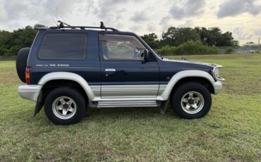 Mitsubishi-Pajero-1995-SUV-7