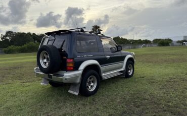 Mitsubishi-Pajero-1995-SUV-8