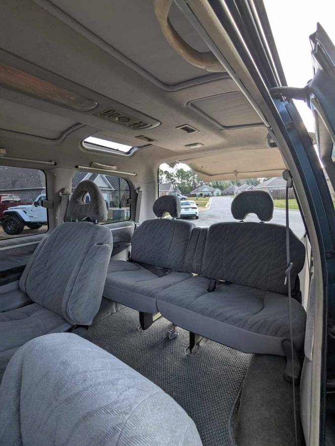 Mitsubishi-delica-1994-green-7