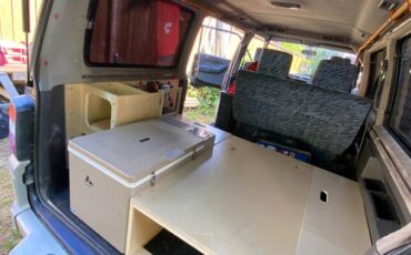 Mitsubishi-delica-diesel-1993-blue-14