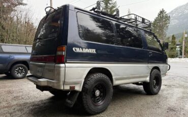 Mitsubishi-delica-diesel-1993-blue-3