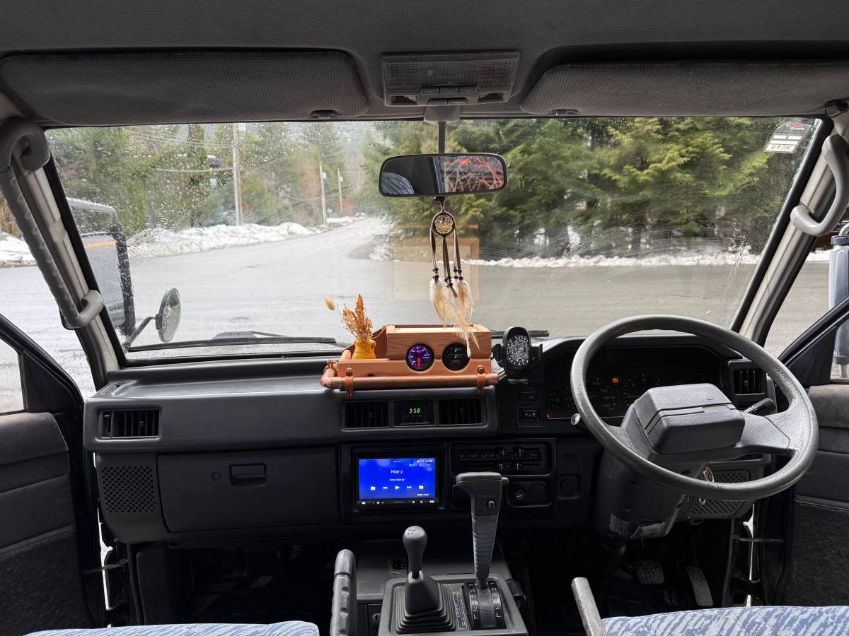Mitsubishi-delica-diesel-1993-blue-5
