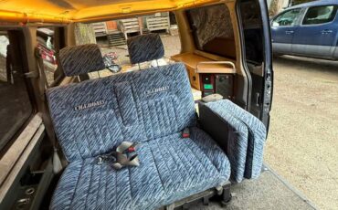 Mitsubishi-delica-diesel-1993-blue-8