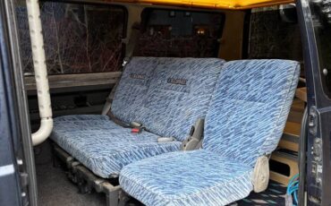 Mitsubishi-delica-diesel-1993-blue-9