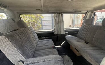 Mitsubishi-delica-l300-turbo-d-diesel-1993-grey-18